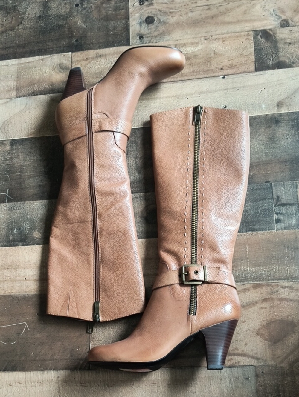 NWT Michael Shannon Domani Tan Leather Knee High Tall Heeled Boots Sz 10 Women